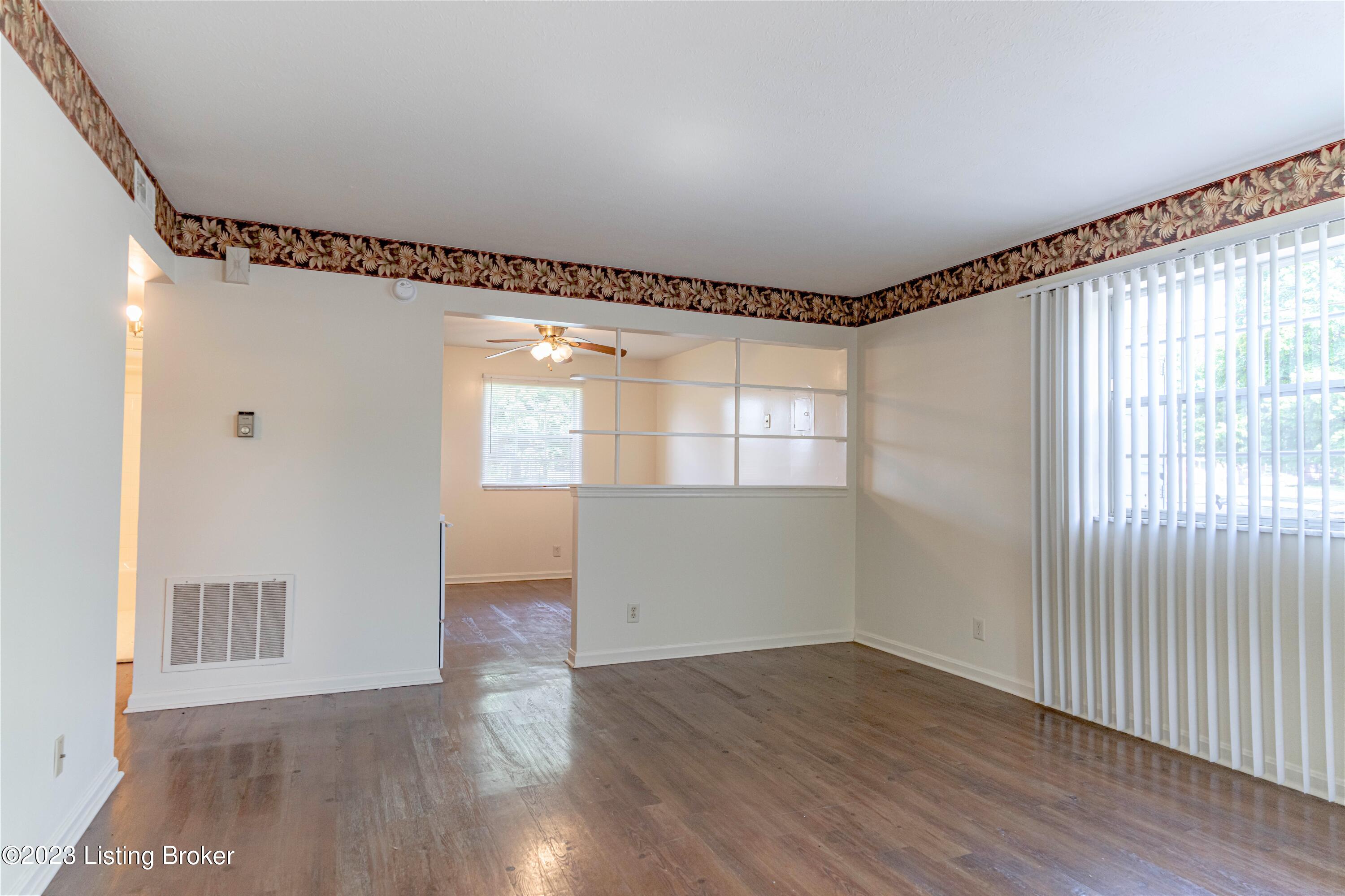 1900-1908 Farnsley Road Louisville, KY 40216 - Photo 27 of 47 1908 Farnsley FR Apt1