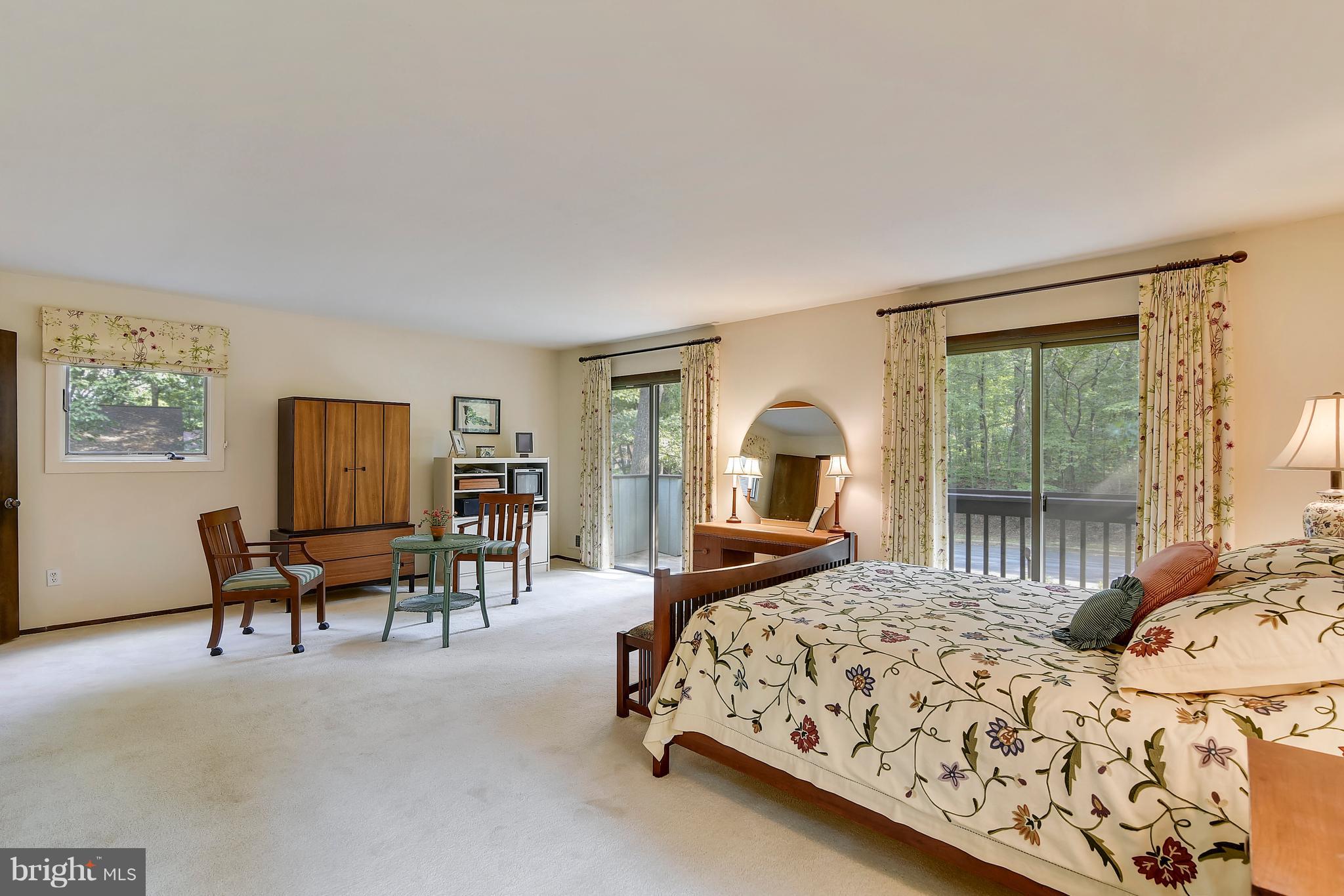10908 Thanlet Lane Reston, VA 20190 - Photo 22 of 30 Bedroom (Master)