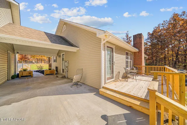 $569,900 | 1383 Old Bean Shed Road, Clarkrange, TN 38553