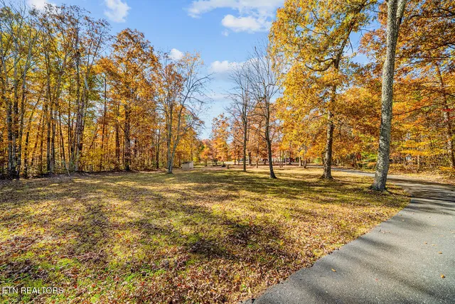 $569,900 | 1383 Old Bean Shed Road, Clarkrange, TN 38553