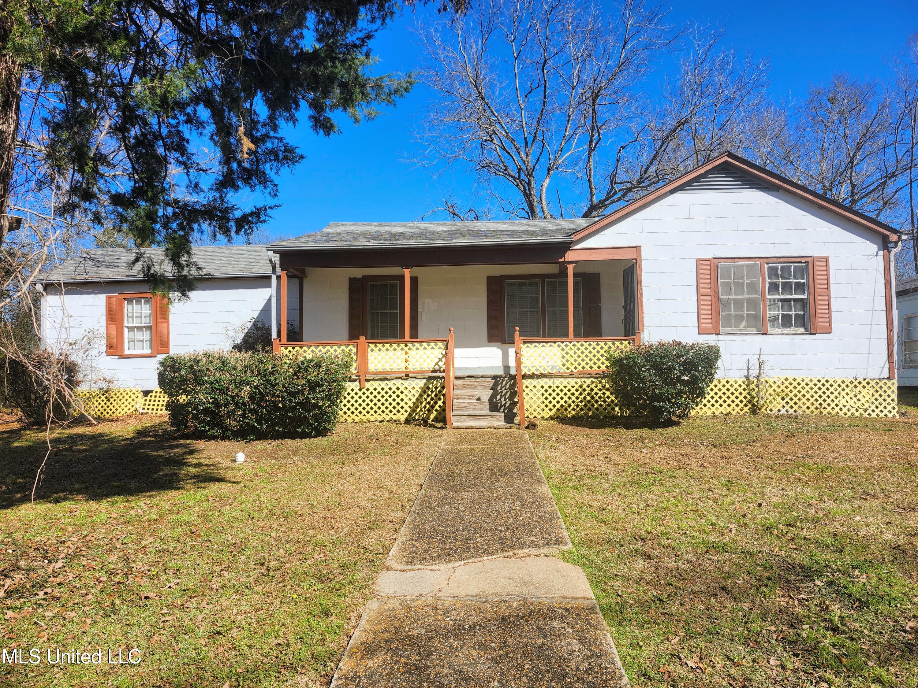 212 West Ridgeland Avenue Ridgeland, MS 39157 - Photo 1 of 2 Ridgeland Ave 1