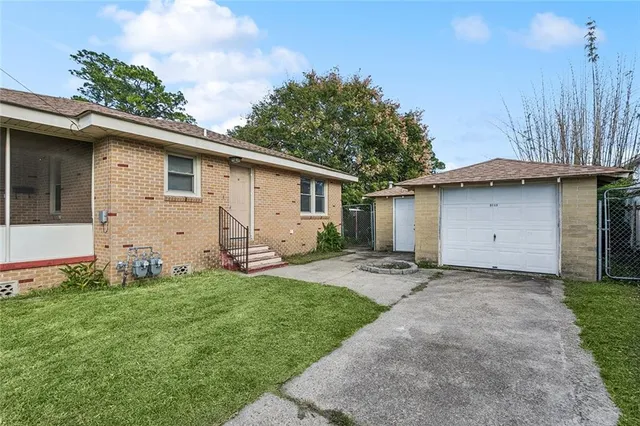 $240,000 | 2013-17 Gallo Drive, Chalmette, LA 70043