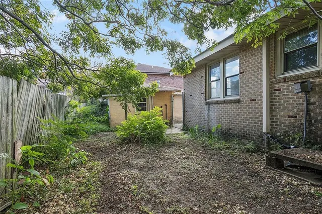 $240,000 | 2013-17 Gallo Drive, Chalmette, LA 70043