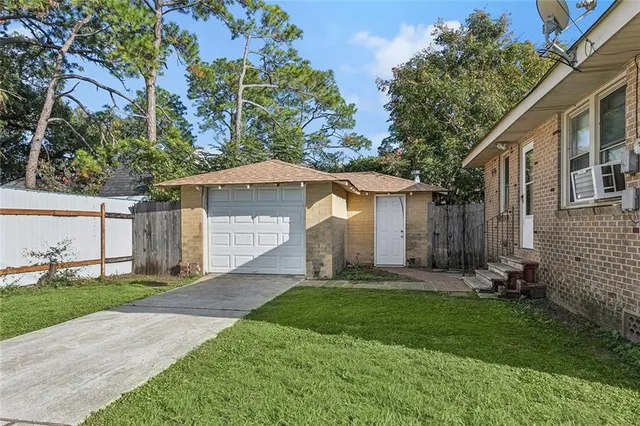 $240,000 | 2013-17 Gallo Drive, Chalmette, LA 70043