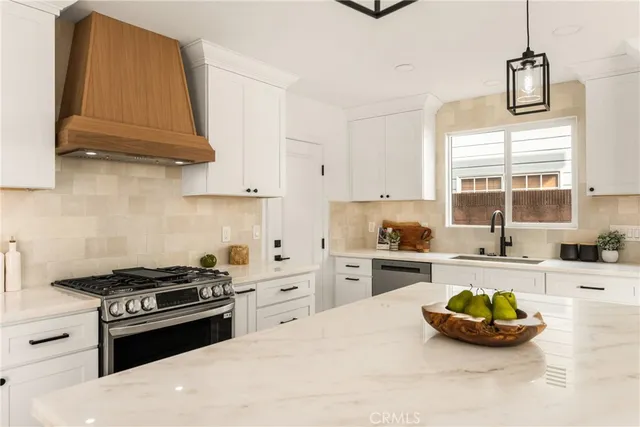 $1,499,000 | 2130 Kallin Avenue, Long Beach, CA 90815