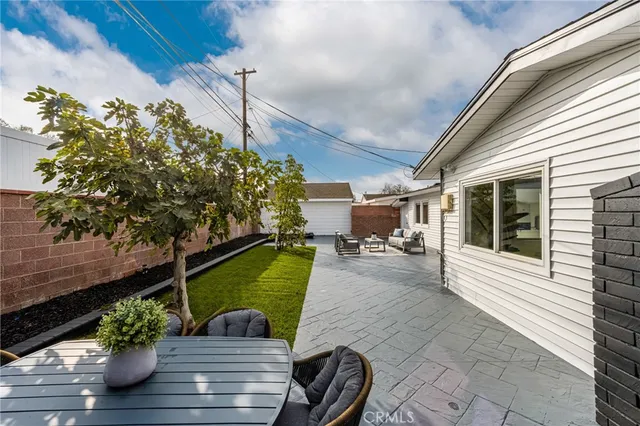 $1,499,000 | 2130 Kallin Avenue, Long Beach, CA 90815