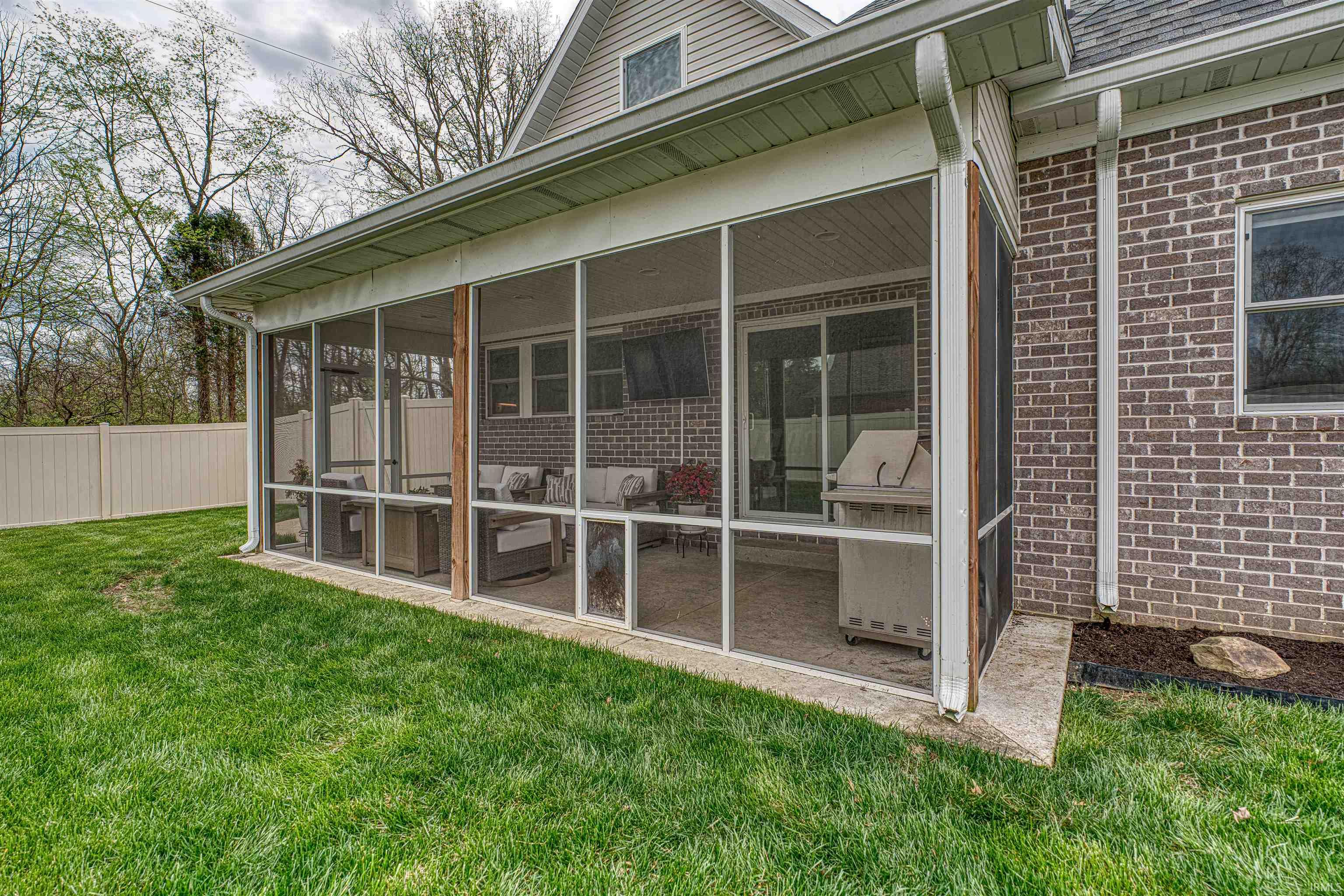 6122 Gardner Road Chandler, IN 47610 - Photo 41 of 44