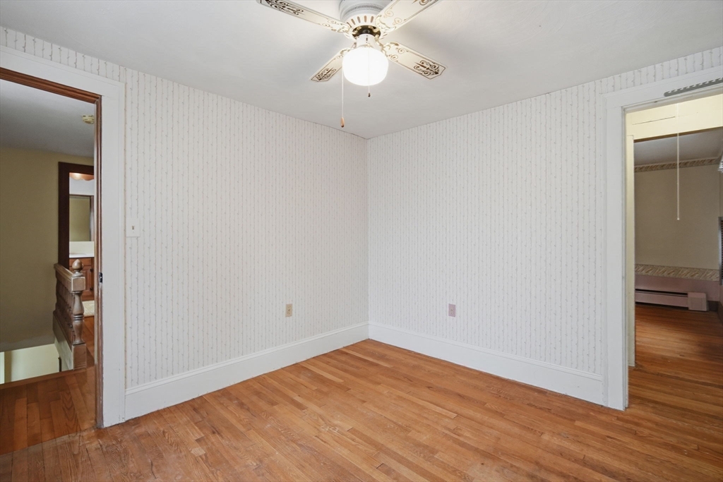 20 Athol Street Springfield, MA 01107 - Photo 32 of 40