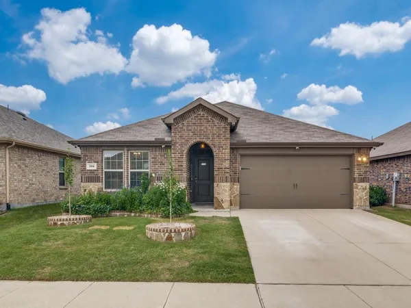 $299,000 | 709 Darlington Oak Avenue, Royse City, TX 75189