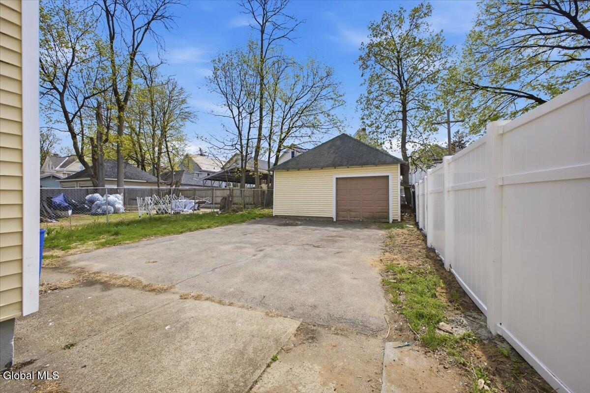 21 Hawk Street Schenectady, NY 12307 - Photo 29 of 29 Driveway / Garage