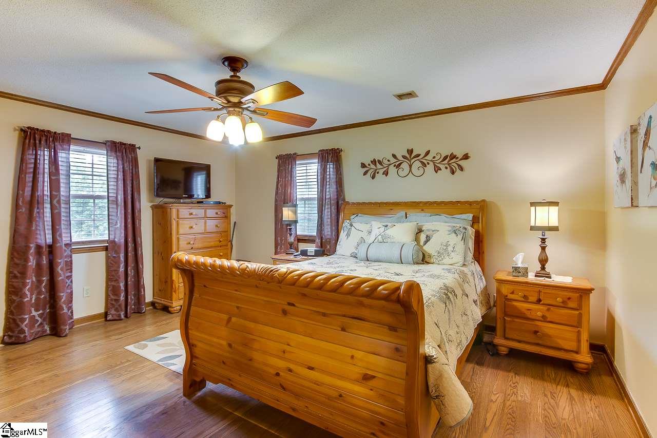 410 Barnett Road Greer, SC 29651 - Photo 21 of 34