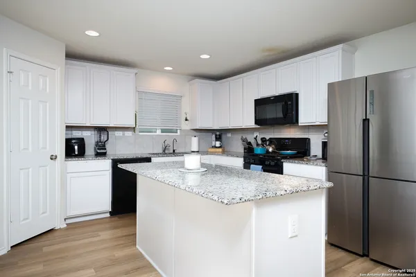 $3,999 | 7710 Ponderosa Pine, Boerne, TX 78015