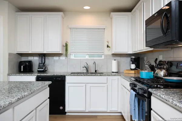 $3,999 | 7710 Ponderosa Pine, Boerne, TX 78015