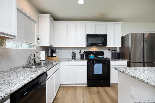 $3,999 | 7710 Ponderosa Pine, Boerne, TX 78015