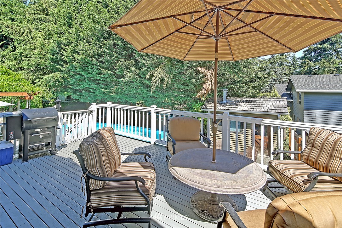 917 175th Street Southwest Bothell, WA 98012 - Photo 12 of 25
