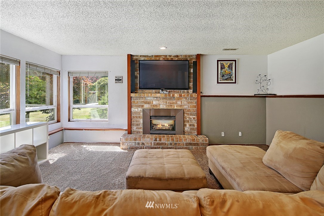 917 175th Street Southwest Bothell, WA 98012 - Photo 21 of 25