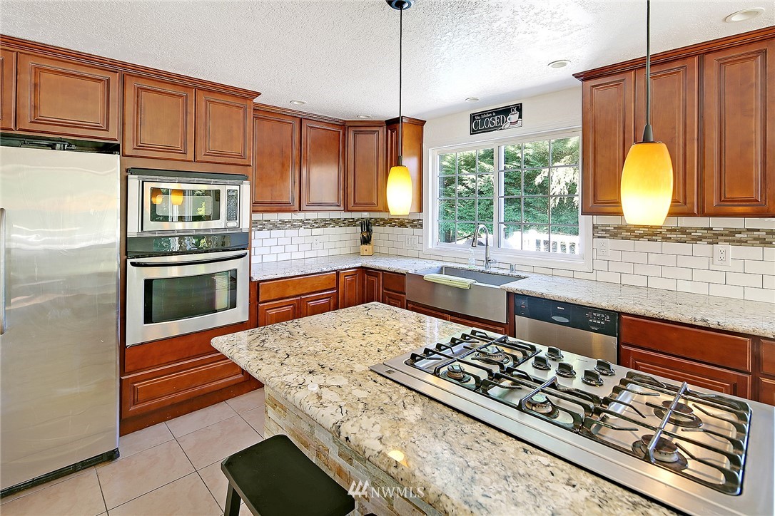 917 175th Street Southwest Bothell, WA 98012 - Photo 8 of 25