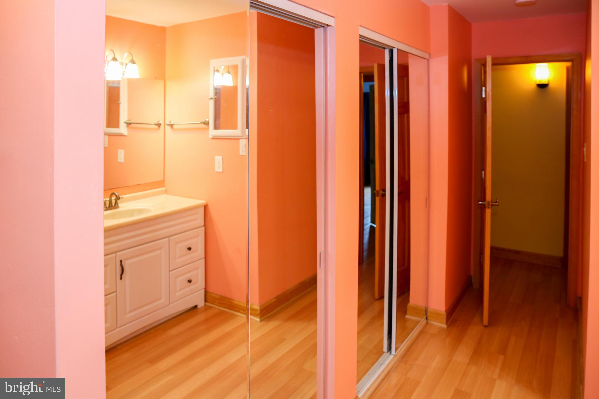 5251 West Running Brook Road, Unit 301 Columbia, MD 21044 - Photo 22 of 29 Bath (Master)