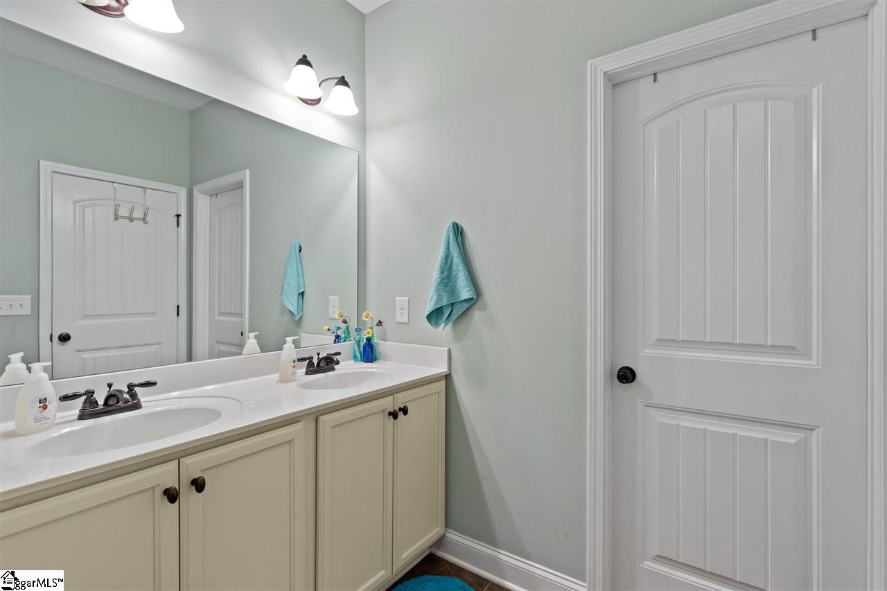9 Dawson Road Greenville, SC 29609 - Photo 12 of 25