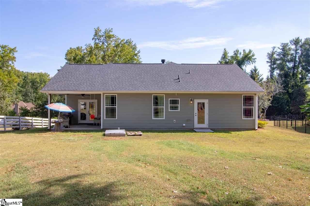 9 Dawson Road Greenville, SC 29609 - Photo 22 of 25
