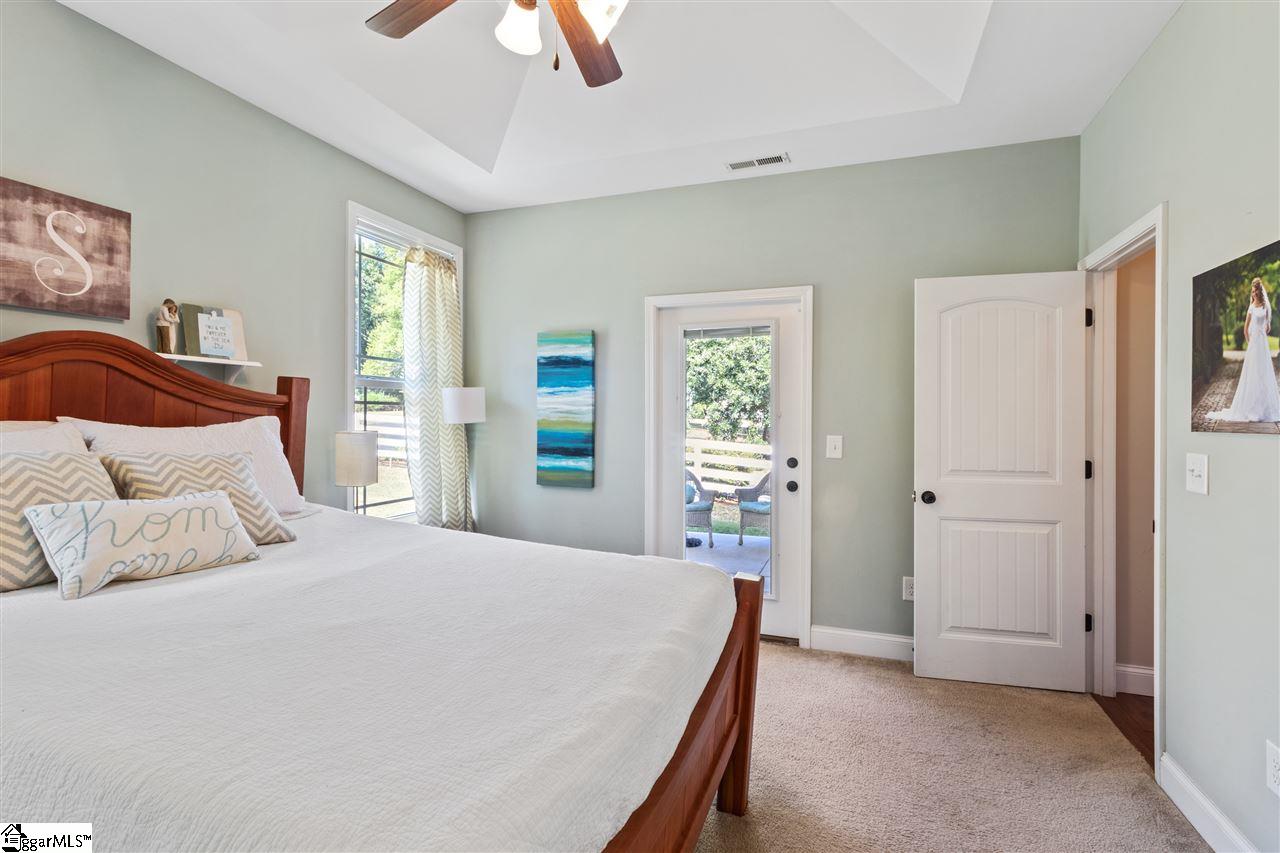 9 Dawson Road Greenville, SC 29609 - Photo 10 of 25