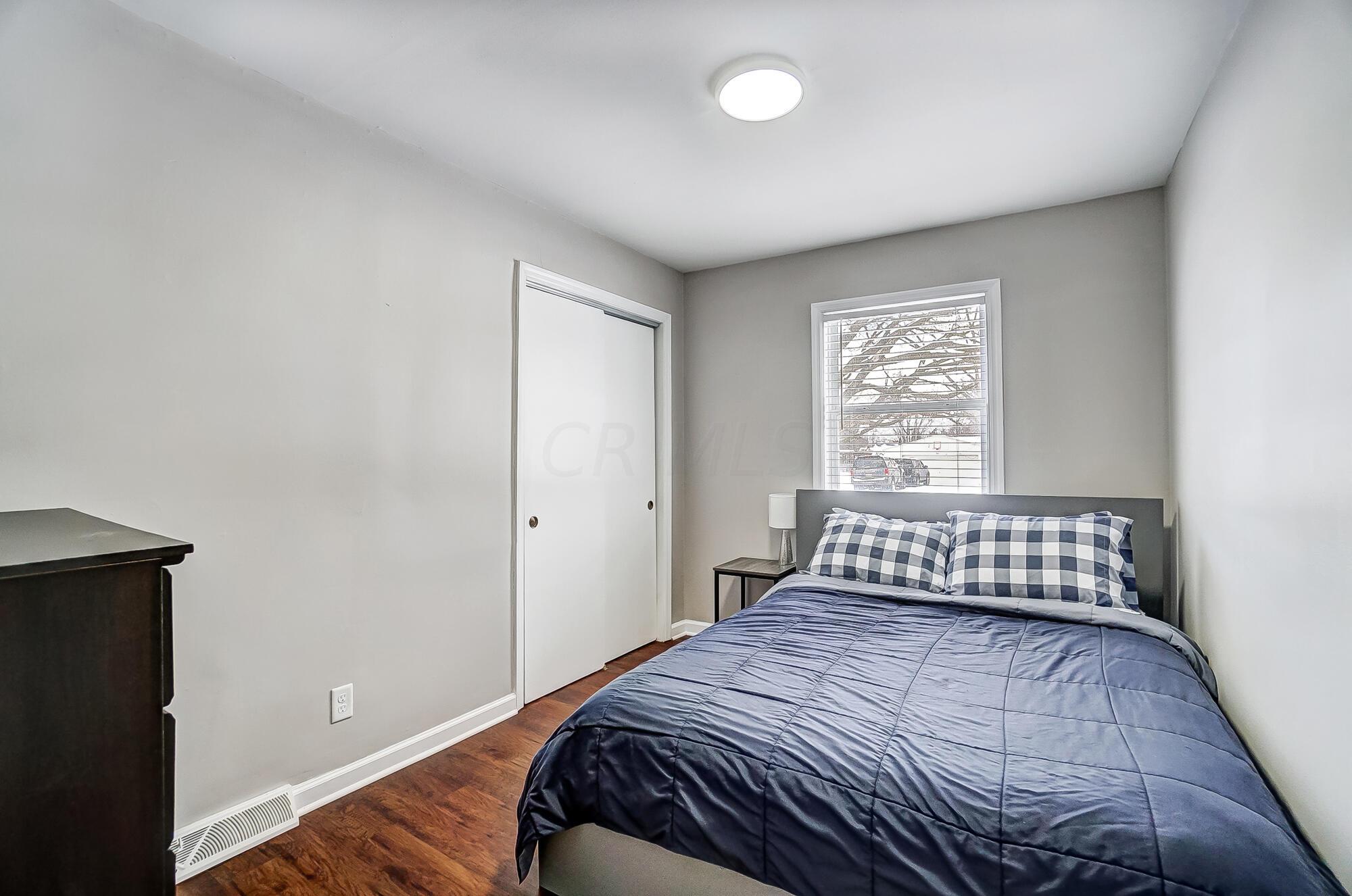 667 Colton Road Columbus, OH 43207 - Photo 18 of 29 Bedoom Two