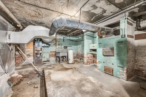 $850,000 | 40 Pecks Road, Pittsfield, MA 01201