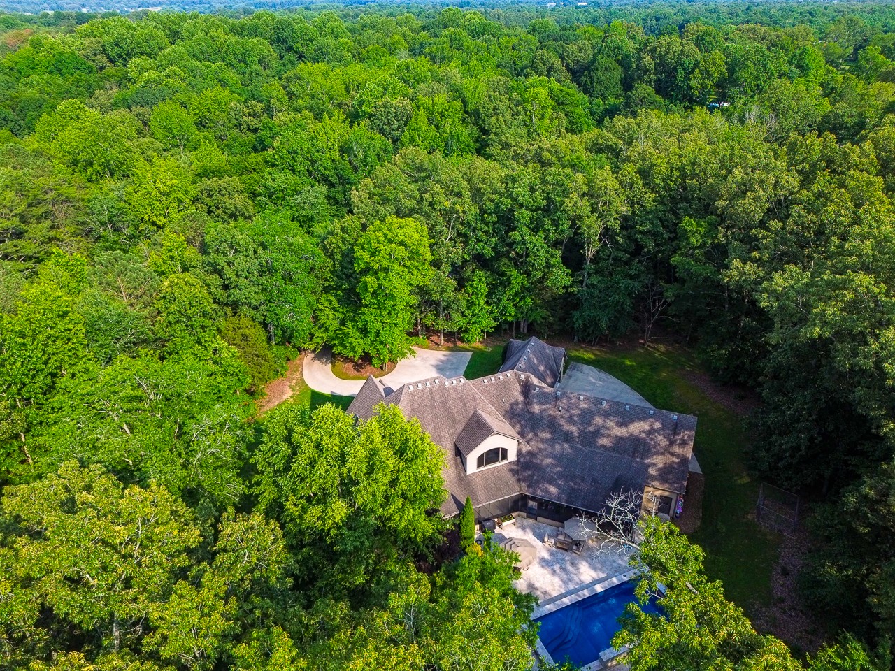 205 Nature Ridge Road Tullahoma, TN 37388 - Photo 56 of 58 an aerial view of house with yard