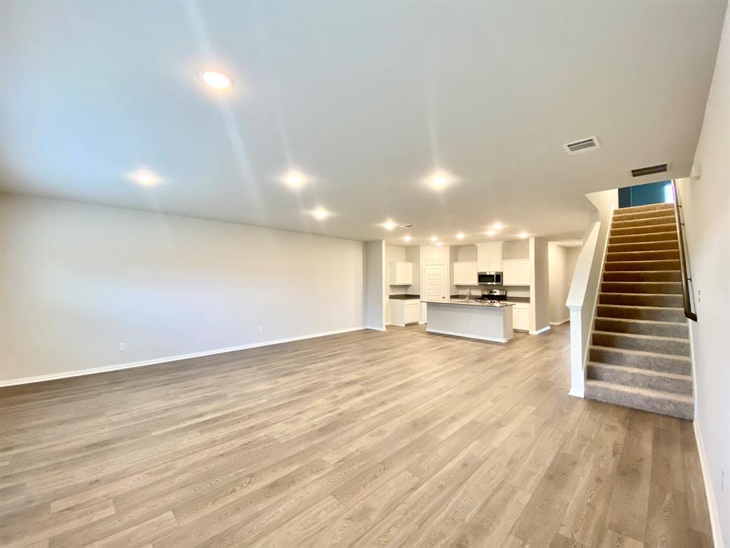 615 Metallic Tree Lane Van Alstyne, TX 75495 - Photo 11 of 24