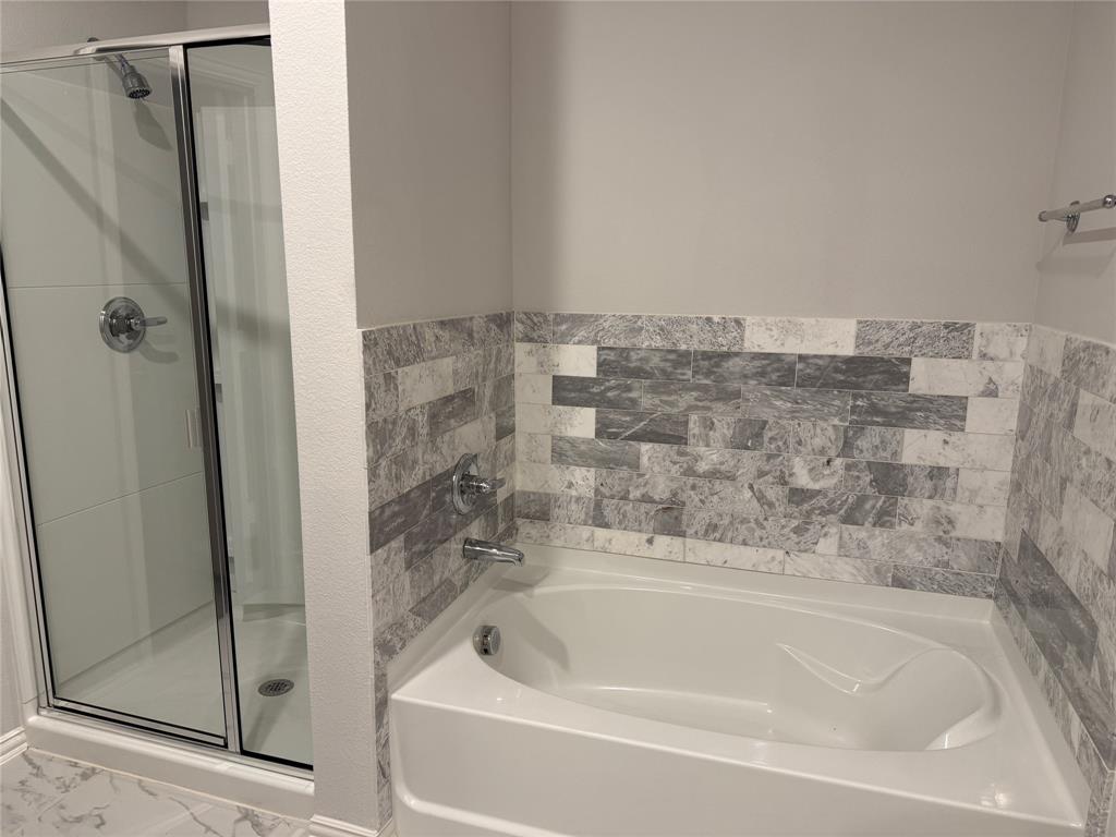 615 Metallic Tree Lane Van Alstyne, TX 75495 - Photo 14 of 24