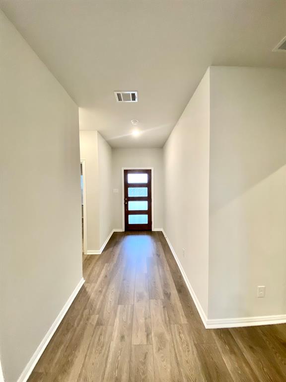 615 Metallic Tree Lane Van Alstyne, TX 75495 - Photo 6 of 24