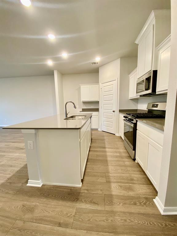 615 Metallic Tree Lane Van Alstyne, TX 75495 - Photo 8 of 24