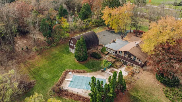 $1,300,000 | 15555 Esser Court, Brookfield, WI 53005