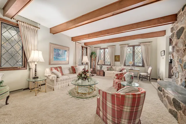 $1,300,000 | 15555 Esser Court, Brookfield, WI 53005