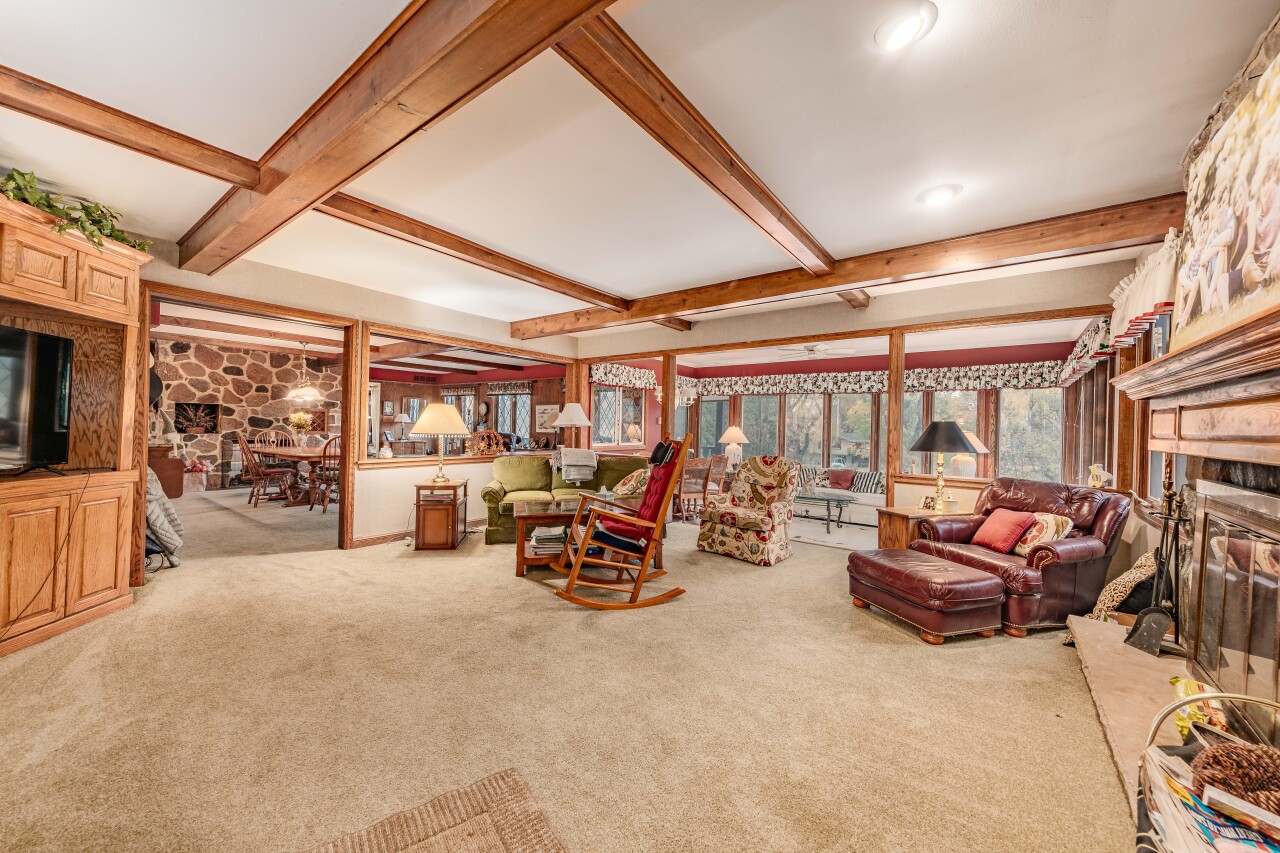 15555 Esser Court Brookfield, WI 53005 - Photo 20 of 61 Relax & Chill