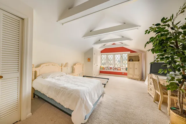 $1,300,000 | 15555 Esser Court, Brookfield, WI 53005