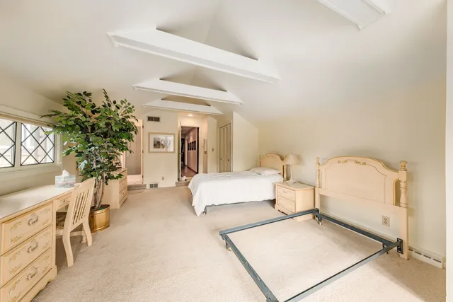 $1,300,000 | 15555 Esser Court, Brookfield, WI 53005