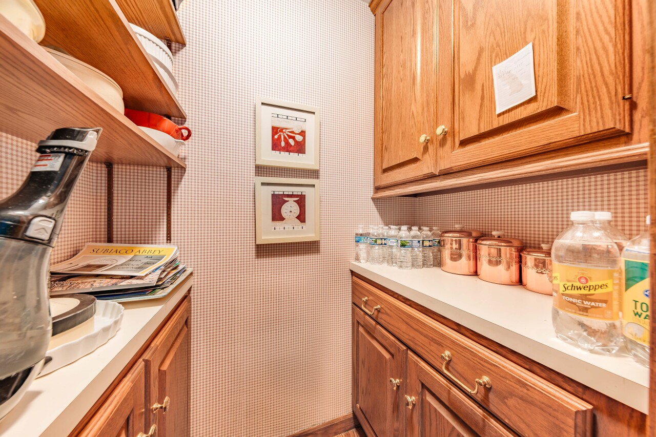 15555 Esser Court Brookfield, WI 53005 - Photo 44 of 61 Space, space, space