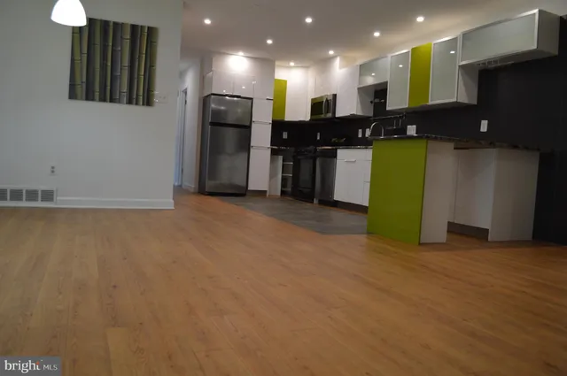 $2,000 | 10026 Mosby Woods Drive, Unit 165, Fairfax, VA 22030