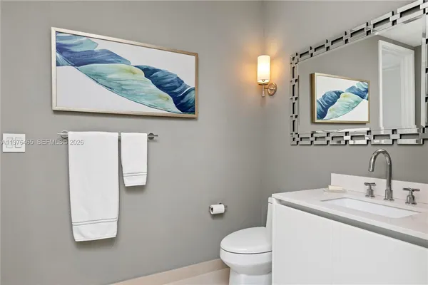 $1,845,000 | 2831 South Bayshore Drive, Unit 808, Miami, FL 33133