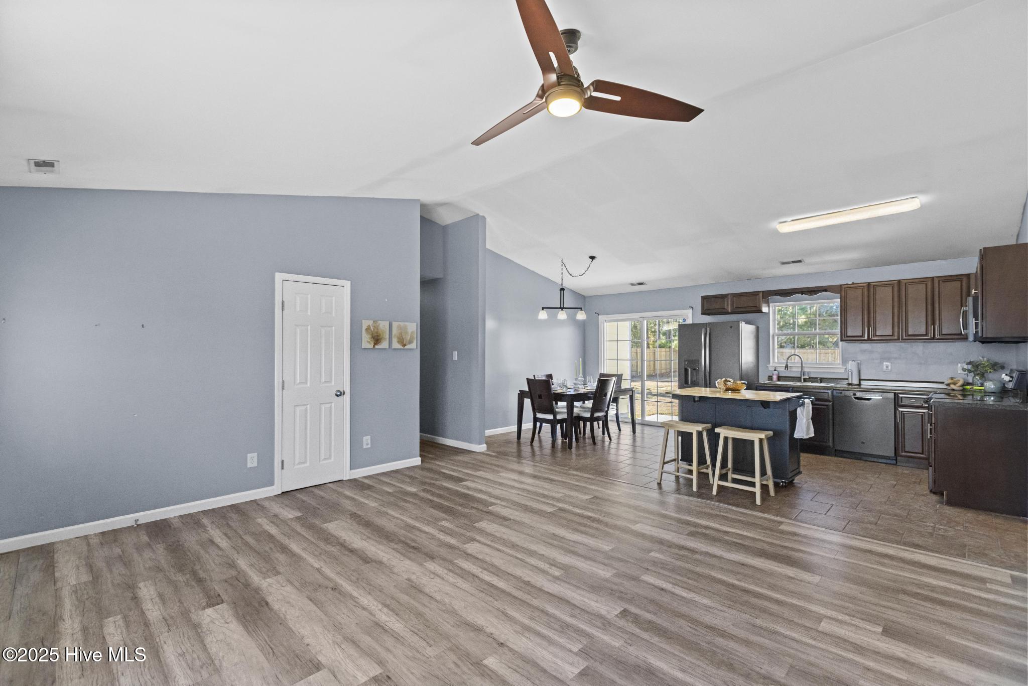 432 Oregon Trail Hubert, NC 28539 - Photo 4 of 26 425A9265