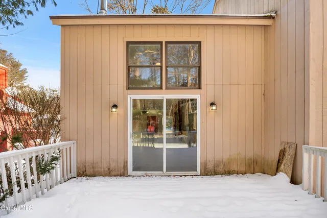 $319,900 | 130 Thimbleberry Road, Ballston Spa, NY 12020