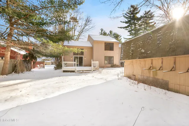 $319,900 | 130 Thimbleberry Road, Ballston Spa, NY 12020