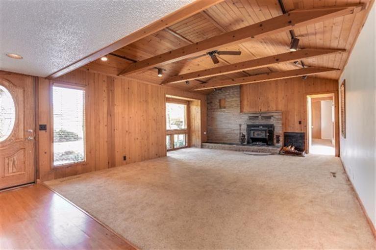 11396 Duggan Road White City, OR 97503 - Photo 6 of 30 Living room with certified woodstove ins