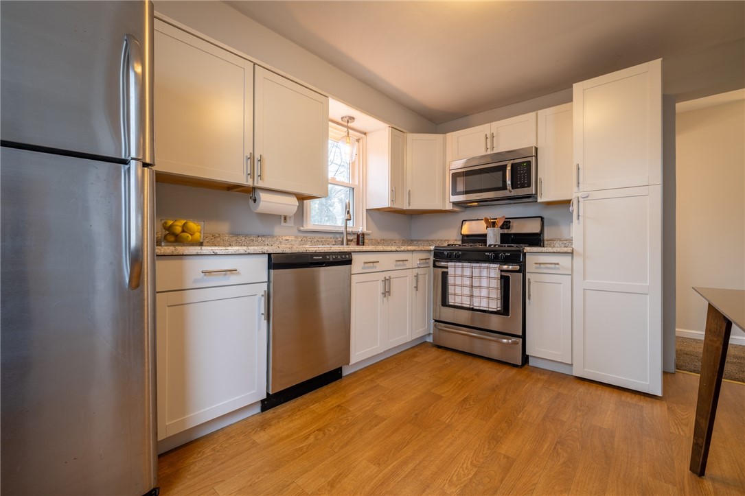 312 Brockley Road Irondequoit, NY 14609 - Photo 19 of 44