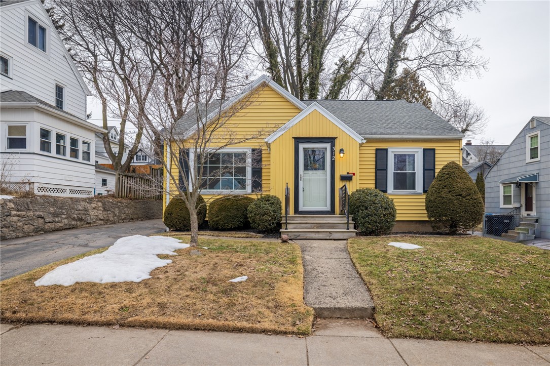 312 Brockley Road Irondequoit, NY 14609 - Photo 3 of 44