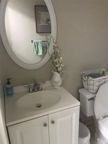 $2,400 | 400 Mt Pleasant Avenue, Unit 1H, Mamaroneck, NY 10543