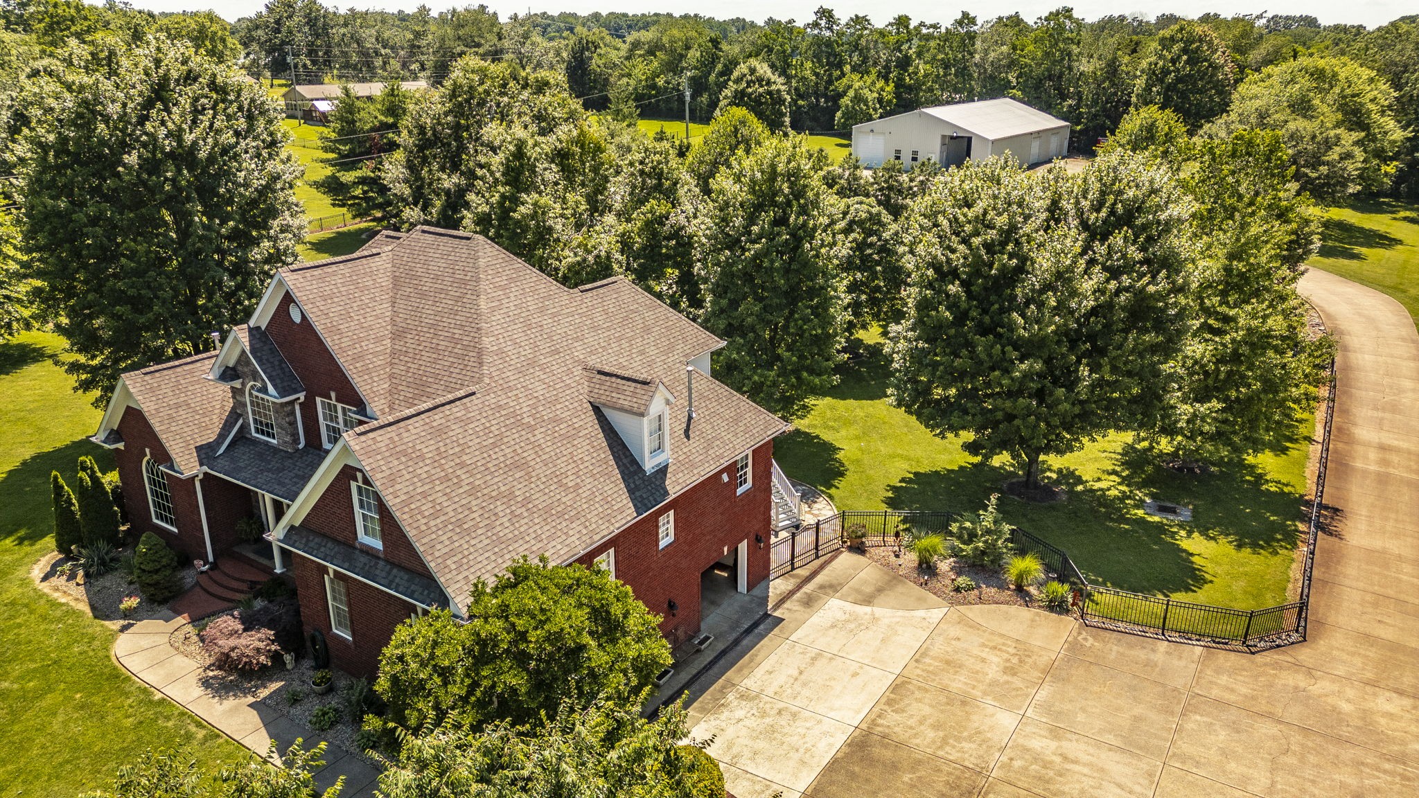 1820 Hygeia Road Greenbrier, TN 37073 - Photo 6 of 92