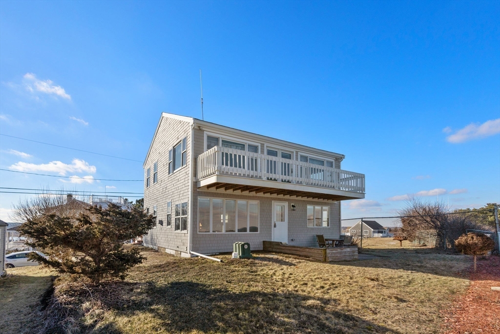 40 Cliff Road South Scituate, MA 02066 - Photo 4 of 30 a view of a house with a yard