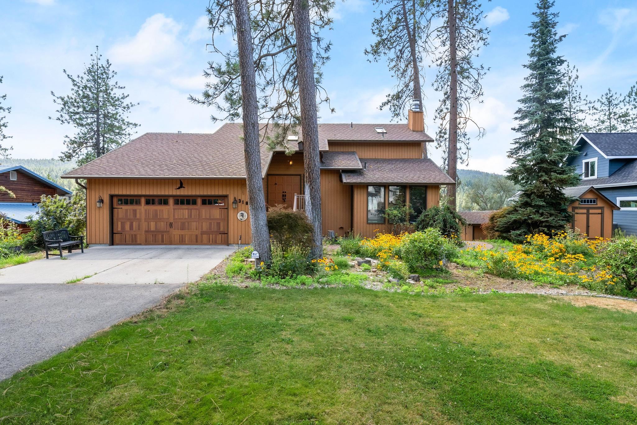 318 East Shore Road Nine Mile Falls, WA 99026 - Photo 2 of 50